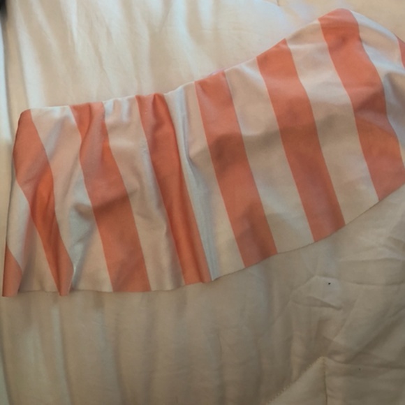 RARE! WILDFOX BIKINI TOP !! - Picture 7 of 7